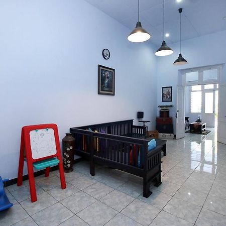 Reddoorz Near Stasiun Lawang Hotel Ngoại thất bức ảnh
